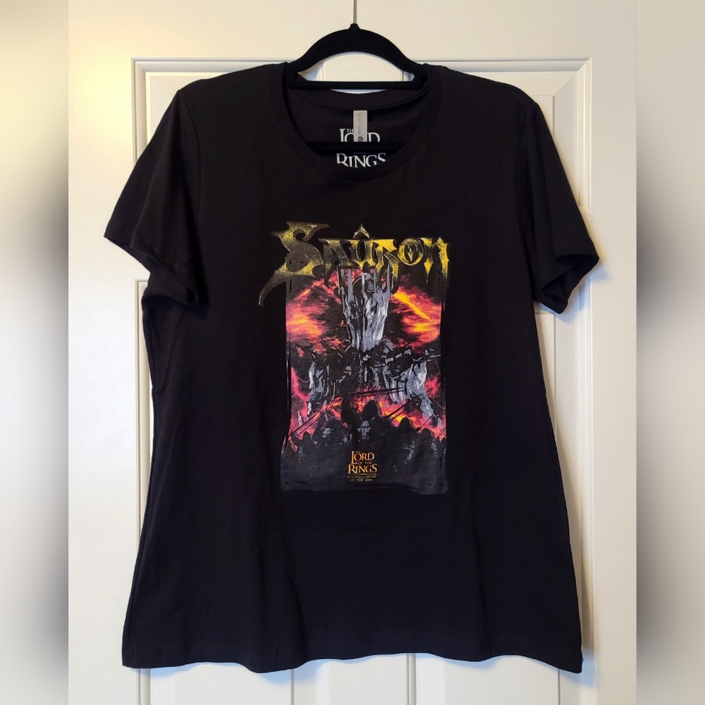 Her Universe LOTR Sauron Black Graphic Tee - XXL